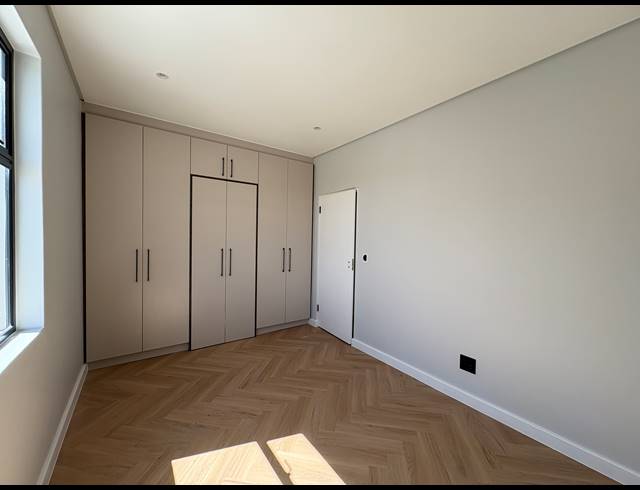 4 BEDROOM HOUSE FOR SALE IN SANDOWN